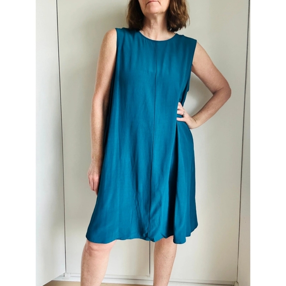 Teal Sleeveless Dress - Picture 1 of 5